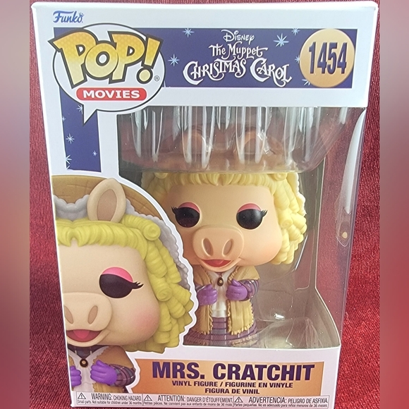 Mrs. Cratchit funko # 1454 (nib) With pop protector - Picture 2 of 7